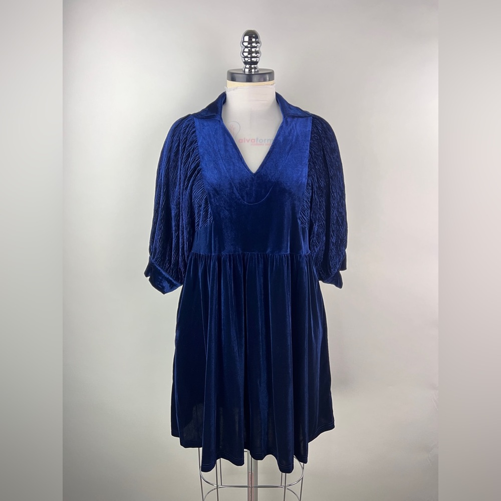 💚 3172. Blue Velour Mini V-Neck Dress